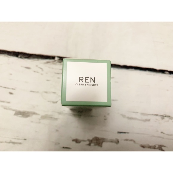 REN Clean Skincare Evercalm - Picture 6 of 7